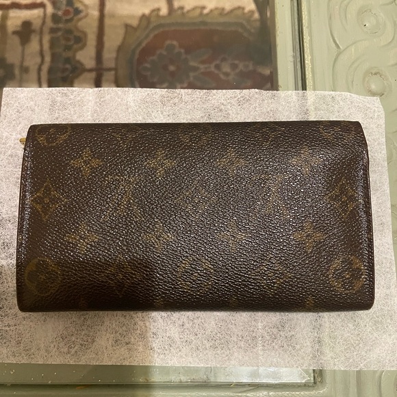 Louis Vuitton Brown Monogram - Picture 8 of 8